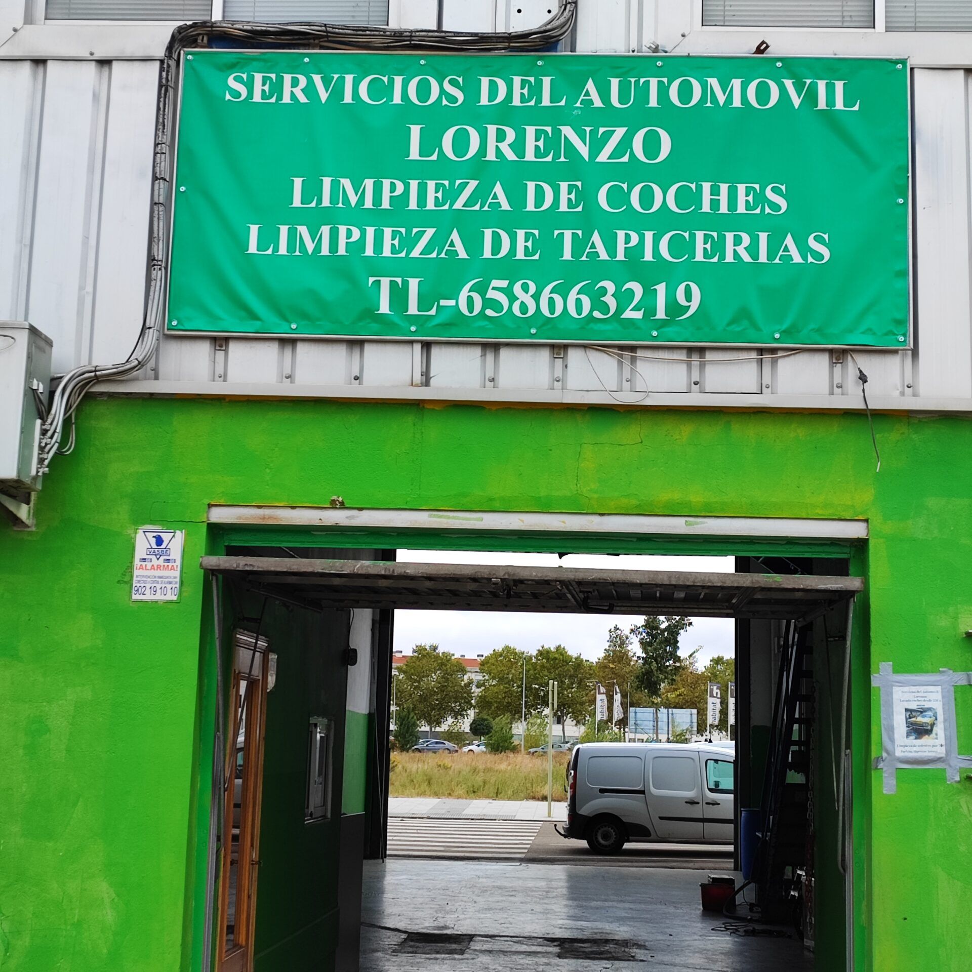 Lavado de coches Valladolid.                  Lavado de coches en Arroyo de la Encomienda.